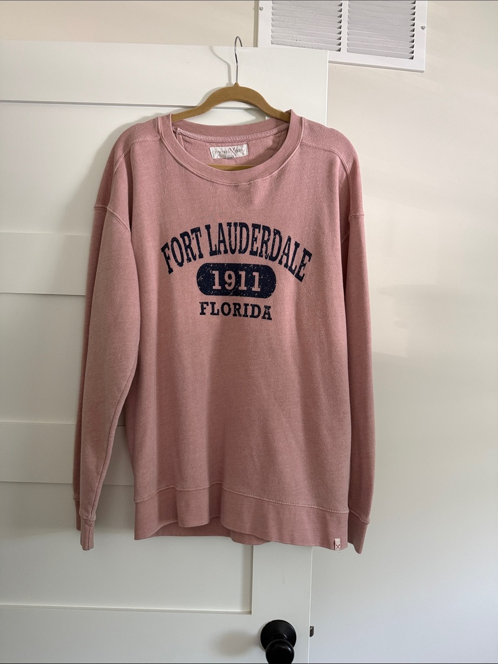 Vineyard Vines Dusty Pink Fort Lauderdale 1911 Crewneck Sweatshirt